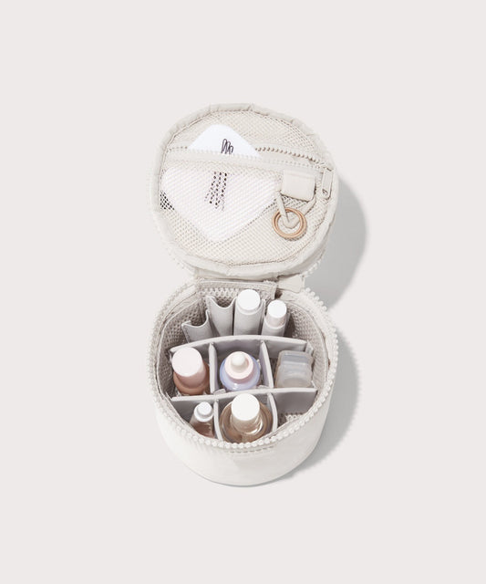 Mila Toiletry Organizer in Moonbeam, Small
