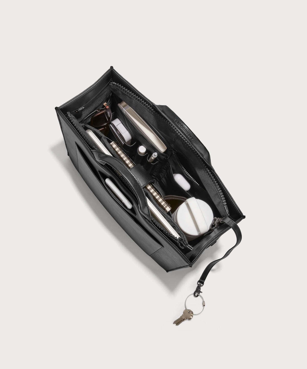 Daily Tote in Onyx, Medium