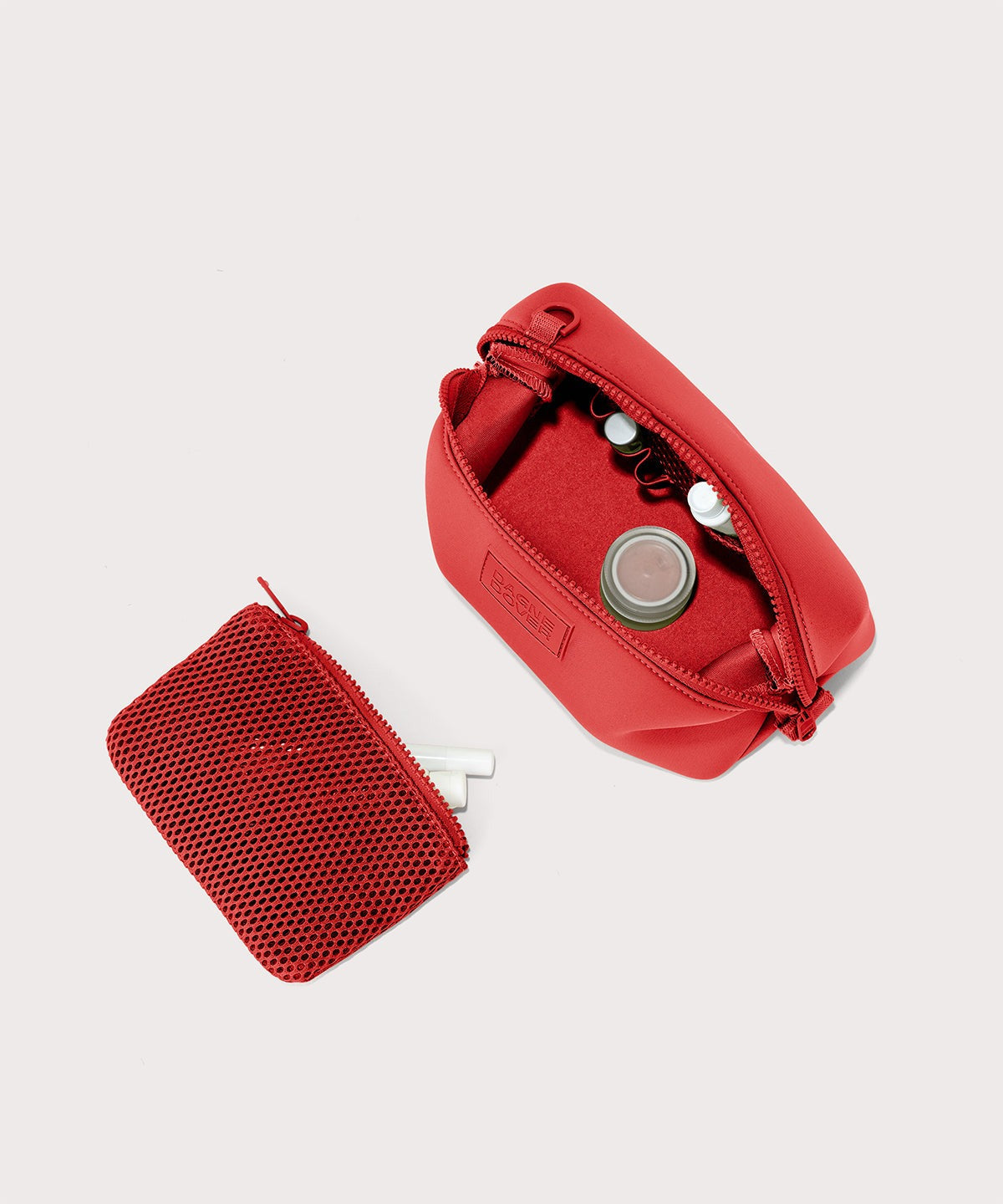 Hunter Toiletry Bag in Cherry, Small