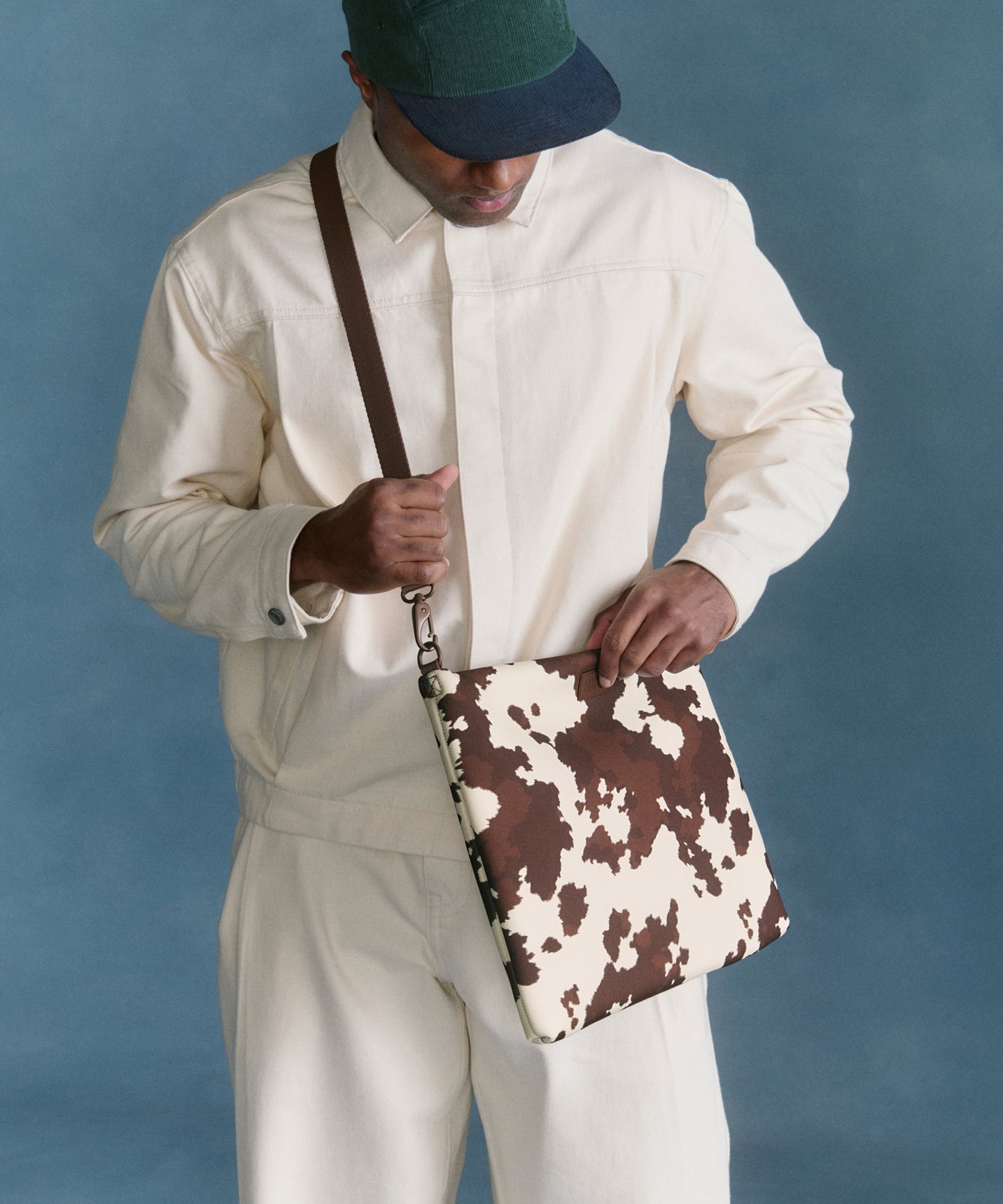 Reid Computer Sling in Cow Print, 16-inch