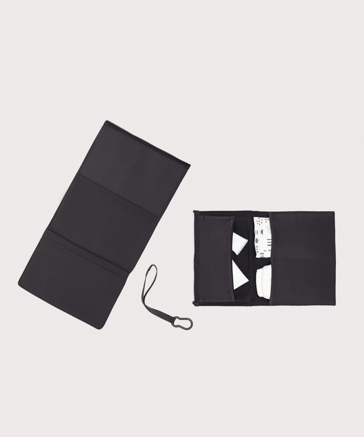 Joey Changing Kit in Onyx